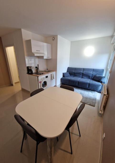 Residence Du Grand Stade Saint-Denis  Esterno foto